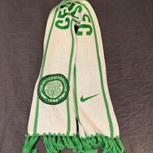 Celtic FC Nike Soccer Scarf – Green & White, Classic Knit Design